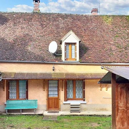 Maison de 4 chambres avec jardin clos et wifi a Pousseaux Extérieur photo